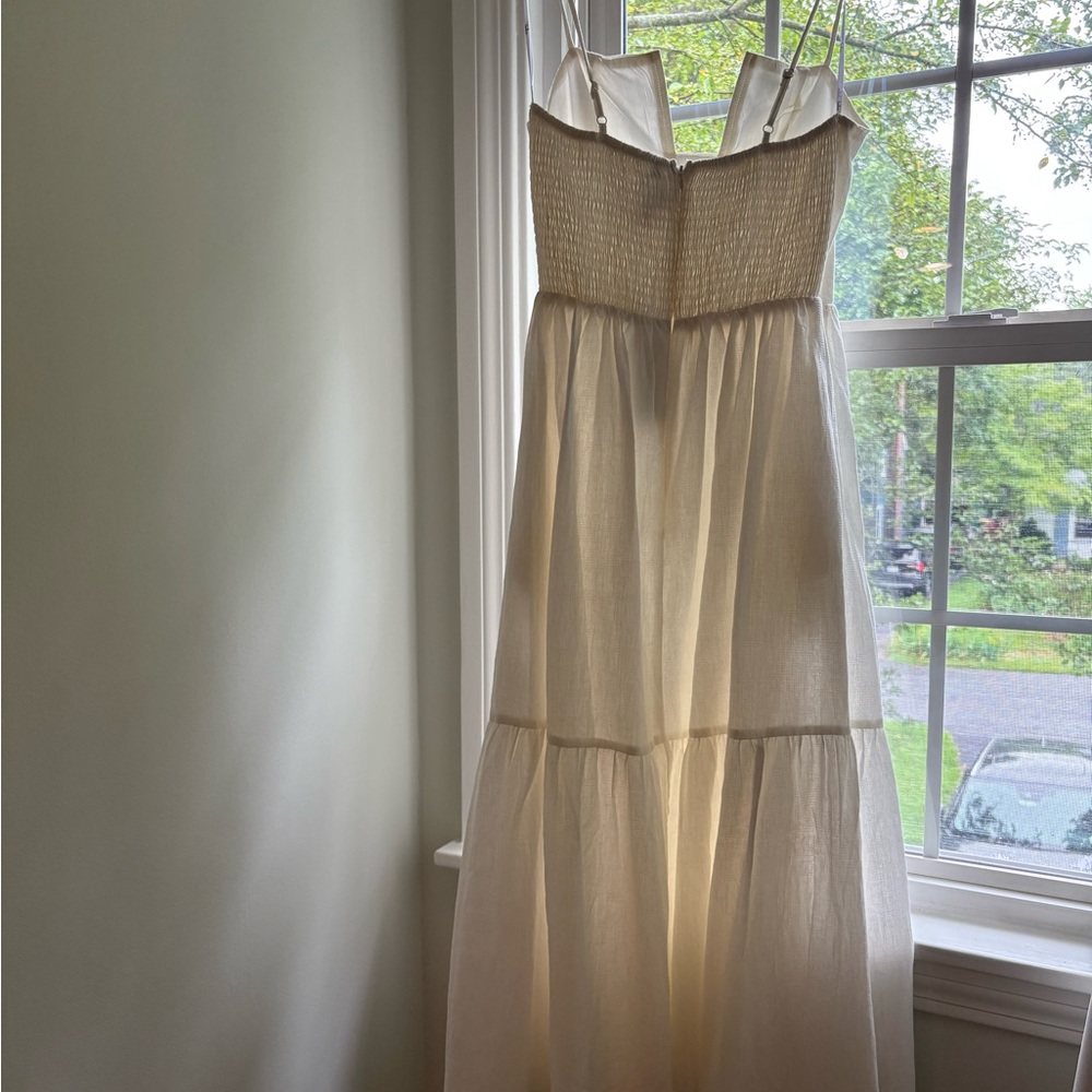 Lulu’s White Midi- Dress Size M - Picture 4 of 5